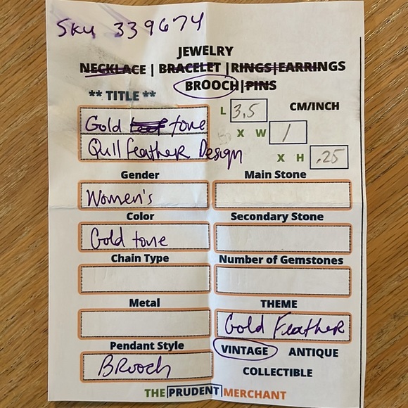 Women’s Gold tone Quill Feather Designed Brooch - Picture 5 of 5